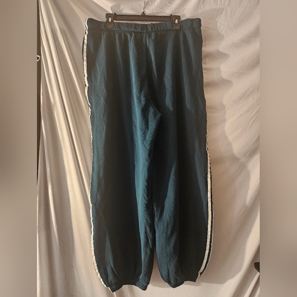 NWT Adidas Originals Gfx Sweatpants Joggers Green Womens XL - Picture 2 of 8